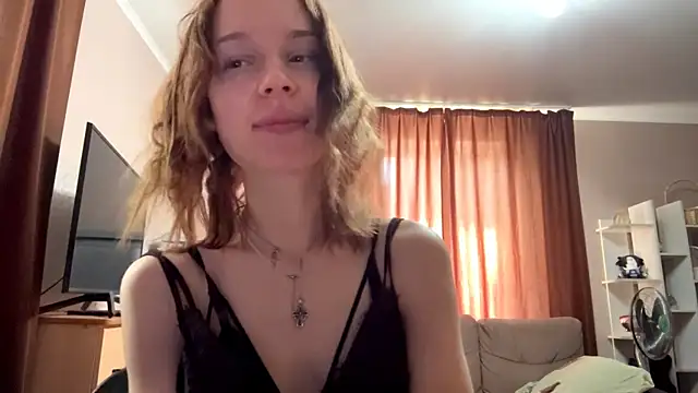Snapshot of rynique chatting on 07.27.26 rynique online show from 07.27.26