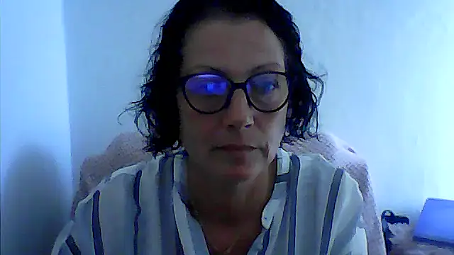 Snapshot of Arina9652 chatting on 07.26.26 Arina9652 online show from 07.26.26
