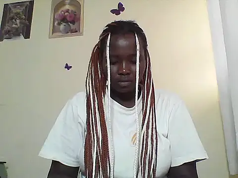 Snapshot of Queenblackebony chatting on 07.26.26 Queenblackebony online show from 07.26.26