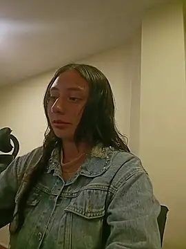 caroline bennett online show from 07.24.26