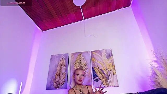 Angelique hafner online show from 07.25.26