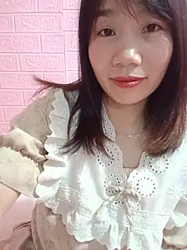 Snapshot of Yimy19 chatting on 07.28.26 Yimy19 online show from 07.28.26
