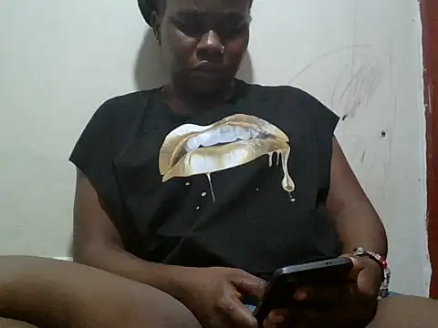 yummyychocolate  online show from 07.25.26