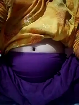 Snapshot of Bangla_girl chatting on 07.24.26 Bangla girl online show from 07.24.26