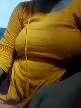 Snapshot of Bangla_girl chatting on 07.28.26 Bangla girl online show from 07.28.26