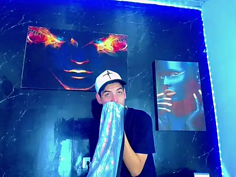 LuxeCouple online show from 07.28.26