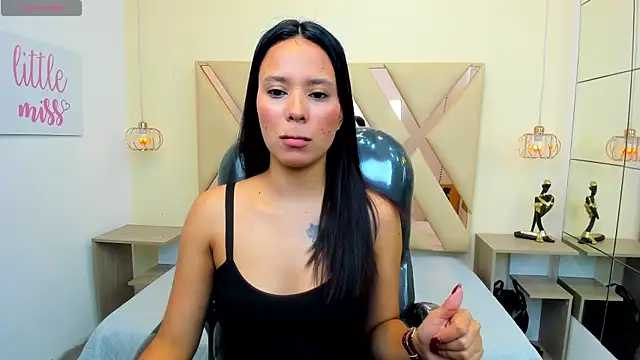 Ivonne Latina online show from 07.24.26