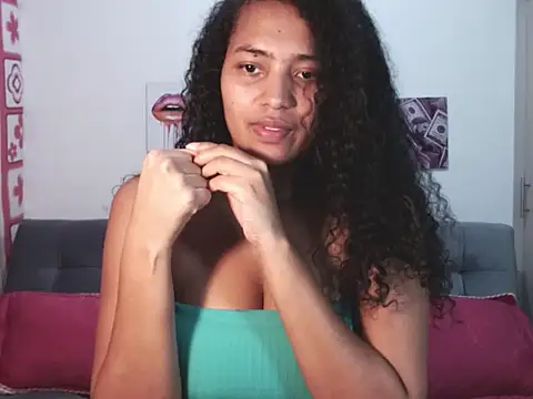 Snapshot of SofyHarper chatting on 07.29.26 SofyHarper online show from 07.29.26