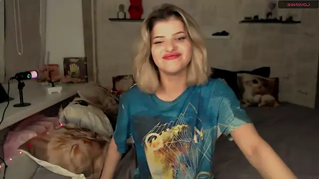Snapshot of AleksandraCandy chatting on 07.30.26 AleksandraCandy online show from 07.30.26