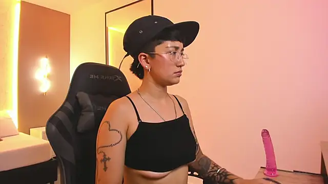 nelly swan online show from 07.28.26