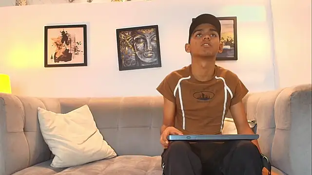 LOVELY LEGANDS online show from 07.26.26