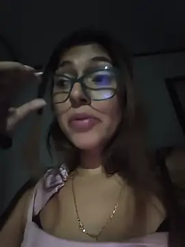 Snapshot of kaata chatting on 07.27.26 kaata online show from 07.27.26