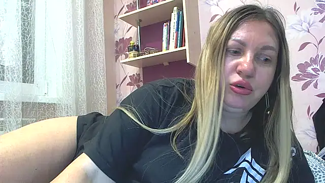 Snapshot of AmandaSexyHotAss20 chatting on 07.28.26 AmandaSexyHotAss20 online show from 07.28.26