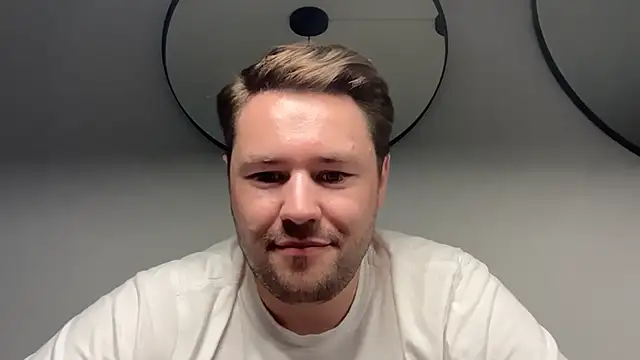 Snapshot of JsHusband chatting on 07.31.26 JsHusband online show from 07.31.26