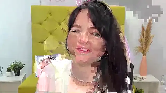 BellaRowan online show from 07.28.26
