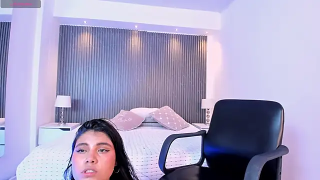 Alessiajames online show from 07.28.26