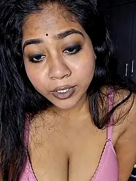 Snapshot of hornynisha321 chatting on 07.28.26 hornynisha321 online show from 07.28.26