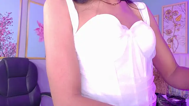 ThamaraKims online show from 07.28.26
