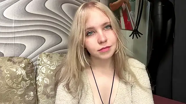 Snapshot of IrmgardCheli chatting on 07.26.26 IrmgardCheli online show from 07.26.26