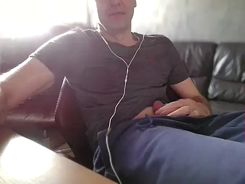 Snapshot of trebor600 chatting on 03.24.26 trebor600 online show from 03.24.26