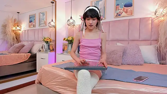 Nahomi Osaki online show from 07.26.26