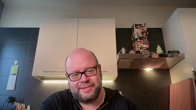 Snapshot of theitalianbear chatting on 03.11.26 theitalianbear online show from 03.11.26