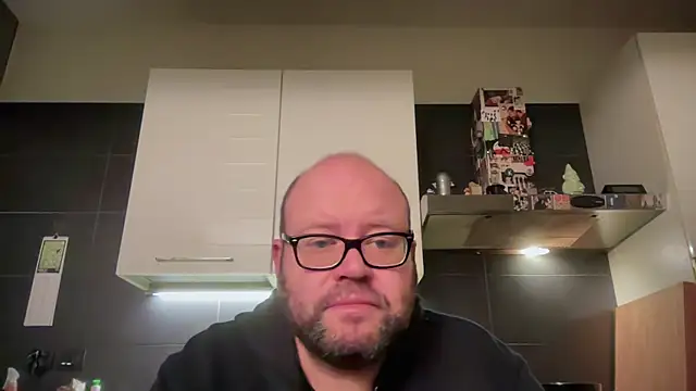 Snapshot of theitalianbear chatting on 03.16.26 theitalianbear online show from 03.16.26