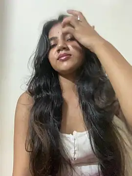 Aayesha Rawat online show from 07.28.26