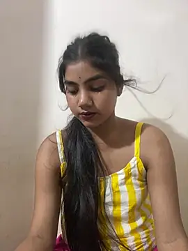 Aayesha Rawat online show from 07.28.26