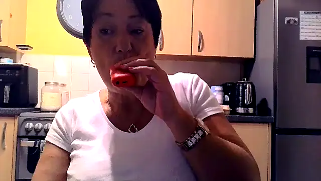 Snapshot of NaughtyNessa53xx chatting on 07.29.26 NaughtyNessa53xx online show from 07.29.26