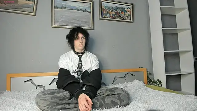 Snapshot of Ember_Vixen chatting on 07.25.26 Ember Vixen online show from 07.25.26
