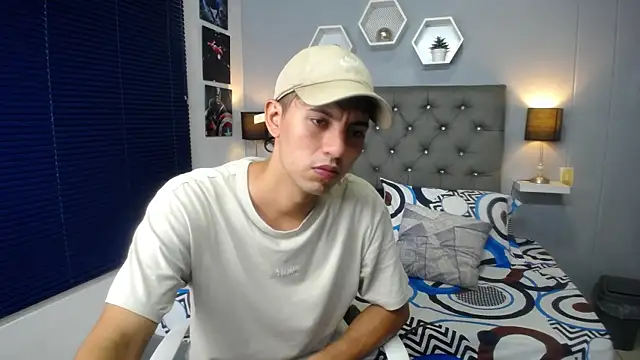 Snapshot of xxxthesupercum chatting on 07.29.26 xxxthesupercum online show from 07.29.26