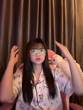 Snapshot of Rin-jeas chatting on 07.27.26 Rin-jeas online show from 07.27.26