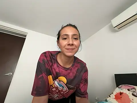 Snapshot of Jenniieebellx chatting on 07.26.26 Jenniieebellx online show from 07.26.26
