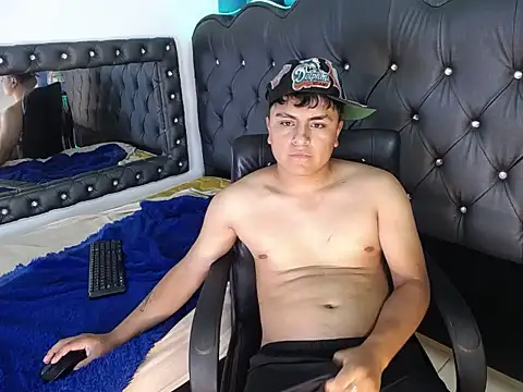 NoahBrowns  online show from 07.28.26