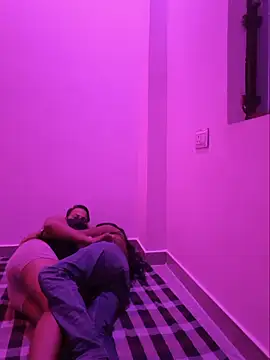 hard couples5 online show from 07.27.26