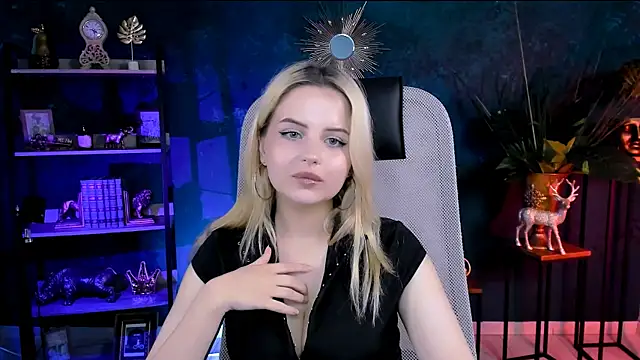 Snapshot of AliceSilvia_ chatting on 07.28.26 AliceSilvia online show from 07.28.26