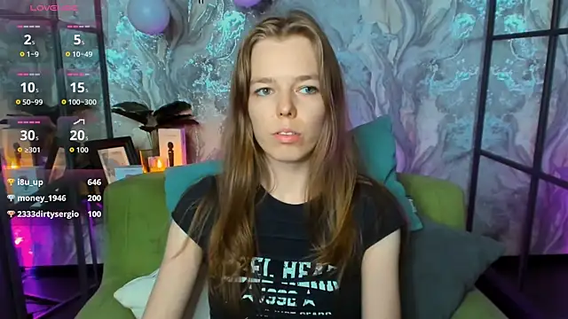 Snapshot of TinaTayylor chatting on 07.28.26 TinaTayylor online show from 07.28.26