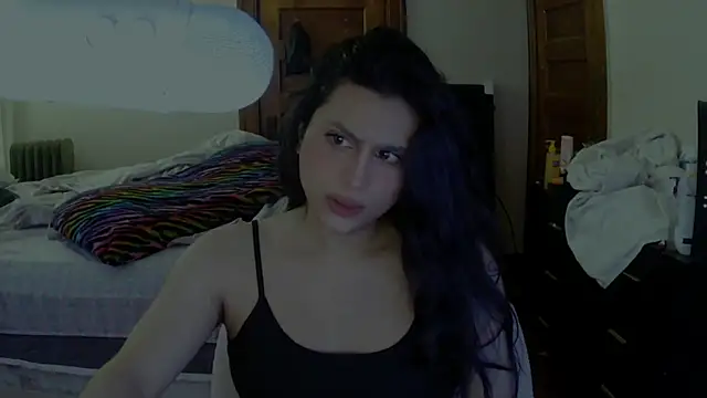 Snapshot of Evyniadoll chatting on 07.28.26 Evyniadoll online show from 07.28.26