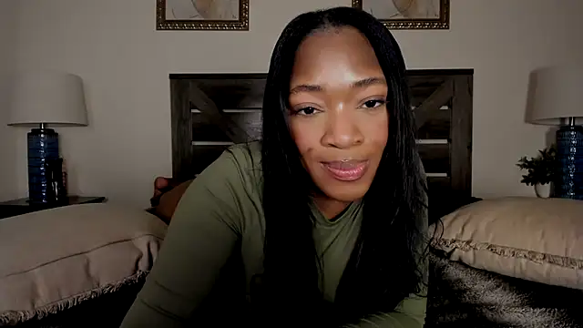 nicolesolace online show from 04.05.26