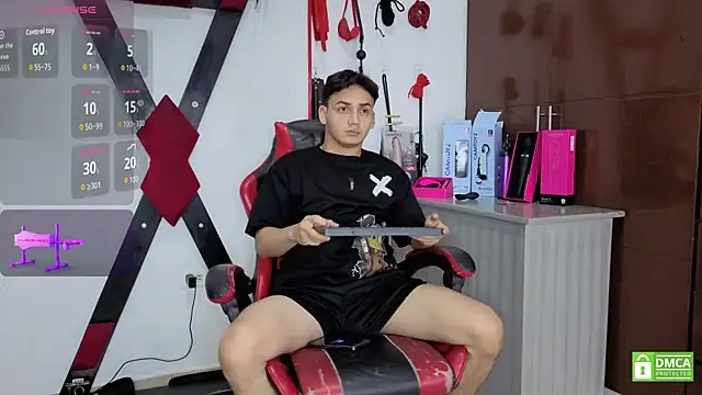 Snapshot of Mathias_LatinBoy chatting on 07.30.26 Mathias LatinBoy online show from 07.30.26