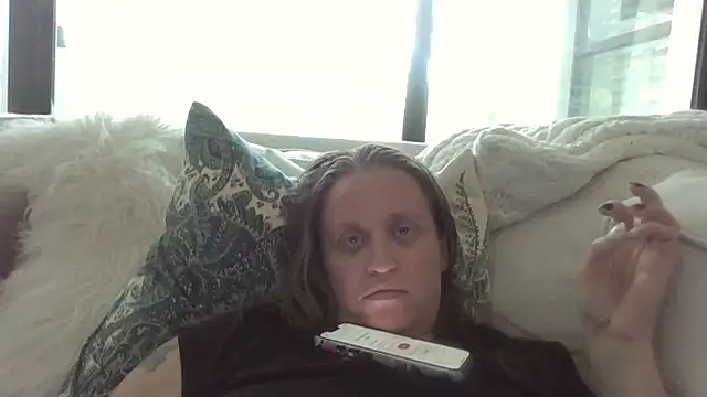 Snapshot of Jenonthecock chatting on 07.31.26 Jenonthecock online show from 07.31.26