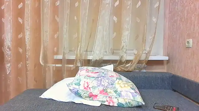 Lolly Solly online show from 08.02.26