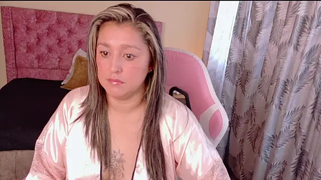 miss chantall online show from 08.04.26