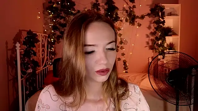 Snapshot of Cutie__Kitty chatting on 08.05.26 Cutie Kitty online show from 08.05.26
