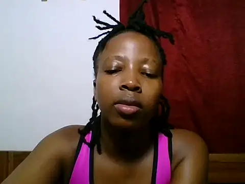 Snapshot of twerky_rose chatting on 08.07.26 twerky rose online show from 08.07.26