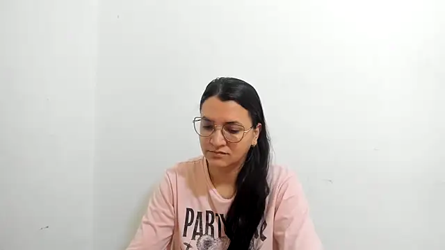 MARILYN GARCIA online show from 09.19.25