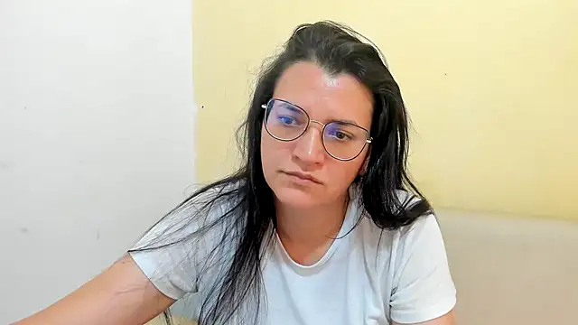 Snapshot of MARILYN_GARCIA chatting on 04.29.26 MARILYN GARCIA online show from 04.29.26