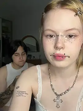Snapshot of AliceAndMia chatting on 08.07.26 AliceAndMia online show from 08.07.26