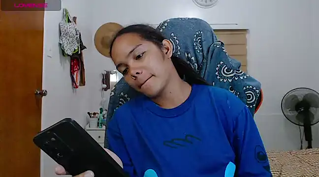 ava sheeks online show from 03.20.25